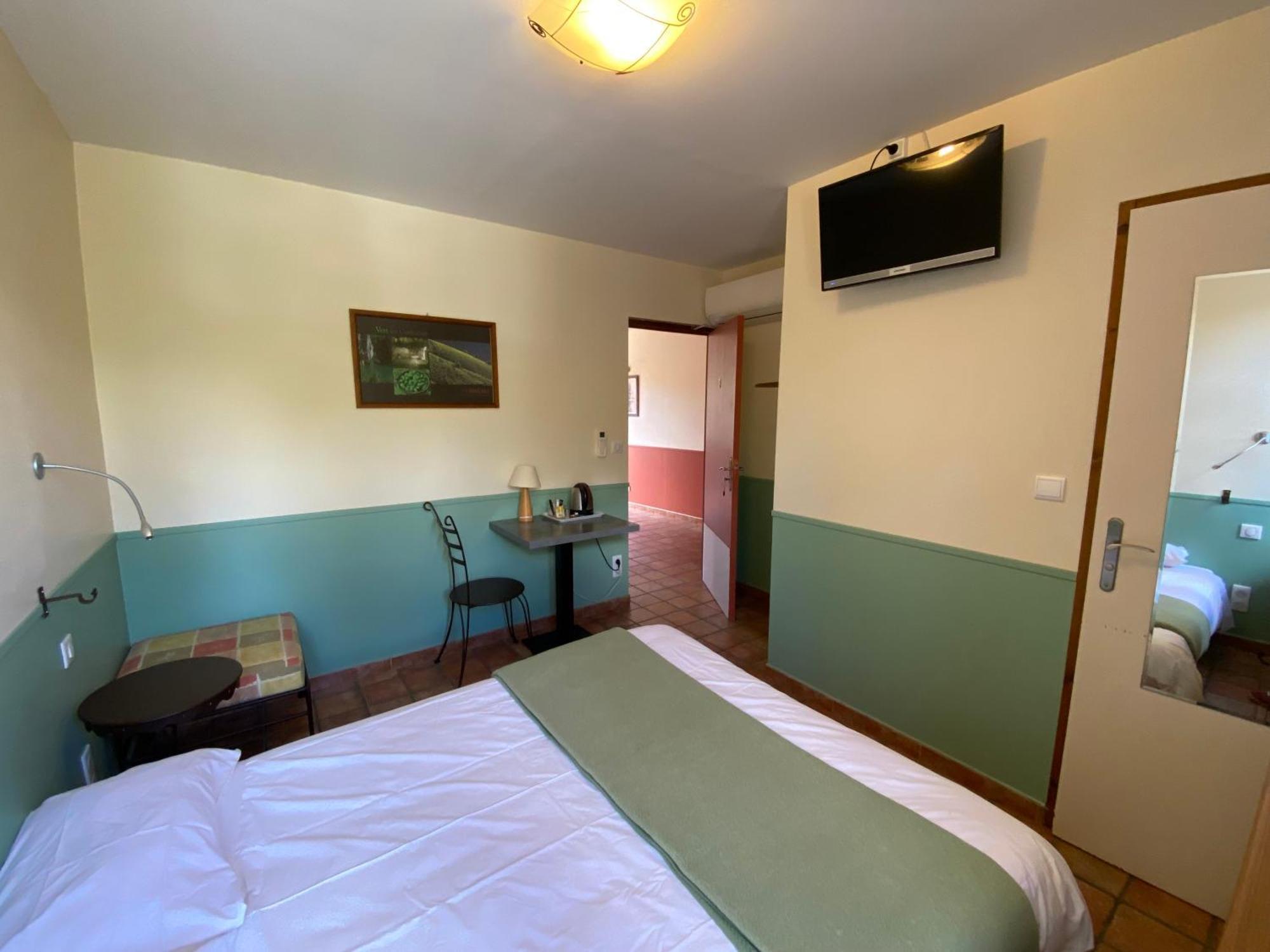 Auberge La Table Du Cure Cucugnan Zewnętrze zdjęcie