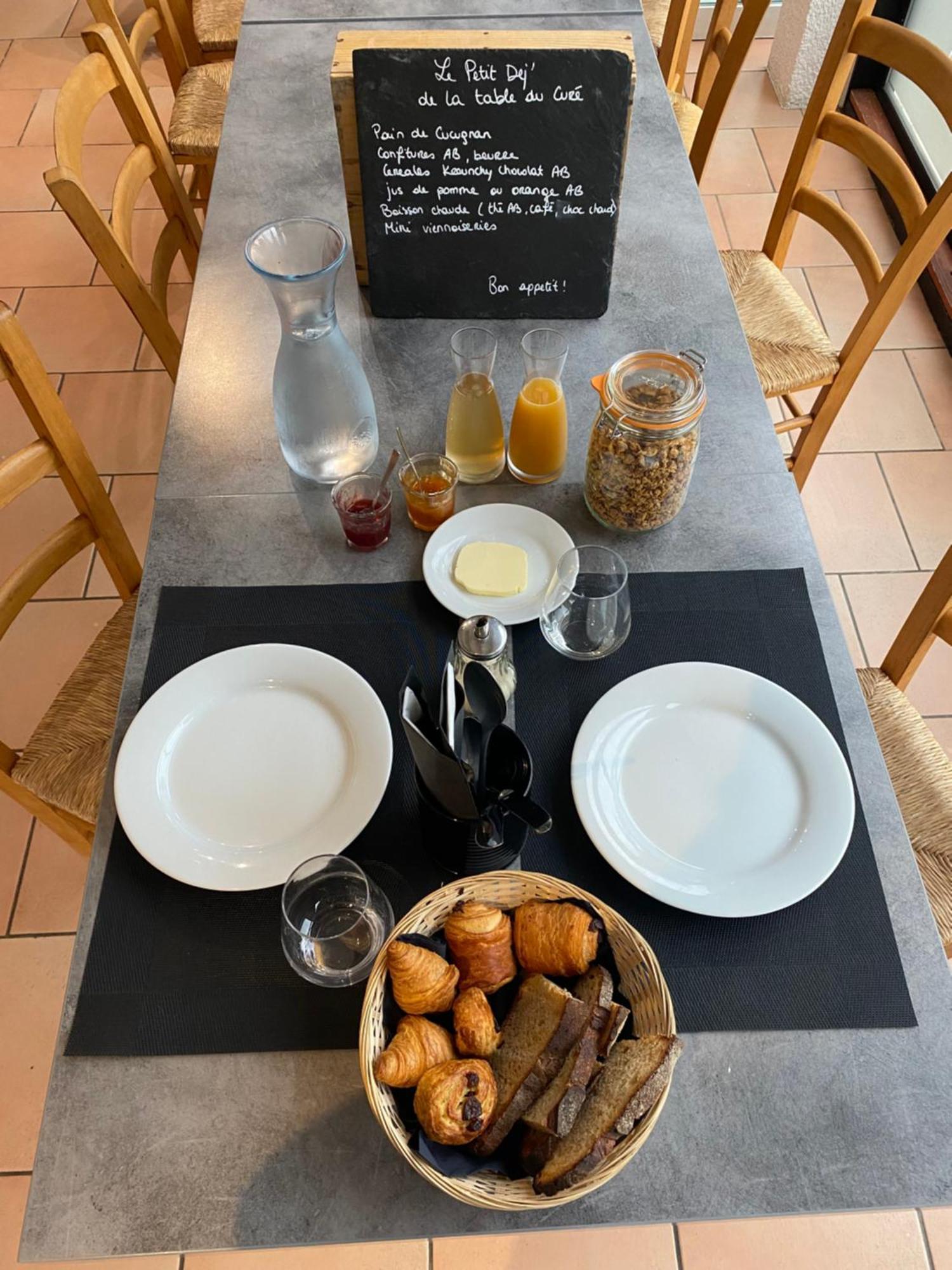 Auberge La Table Du Cure Cucugnan Zewnętrze zdjęcie